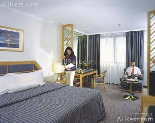 Sheraton Oman Hotel 14